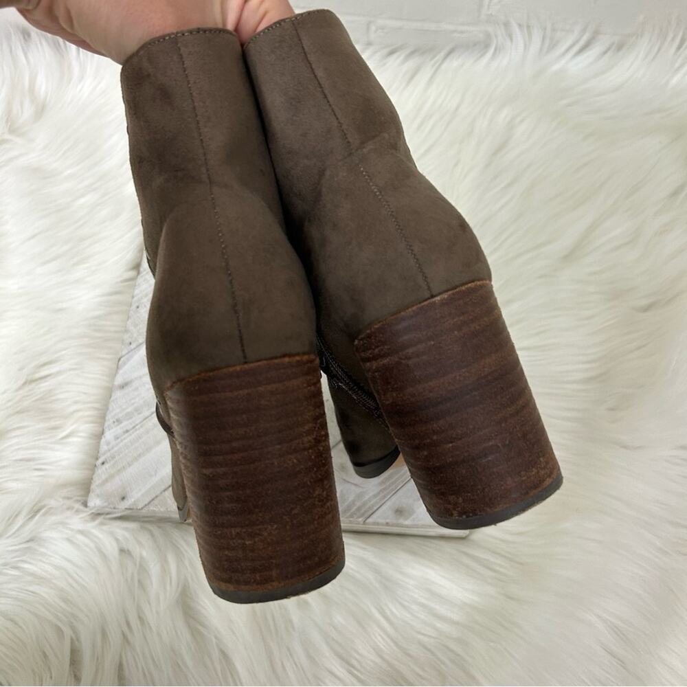 Report Studded Pointed Toe Stacked Heel Booties S… - image 4